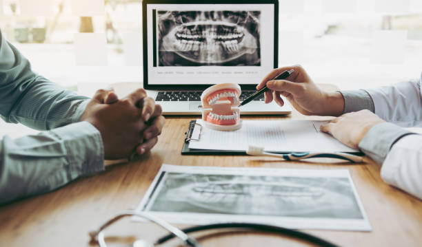 Best Emergency Treatment for Dental Infections or Abscesses in De Kal, TX